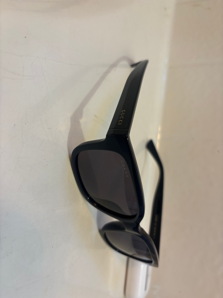 Gucci Square Frame Sunglasses - image 1