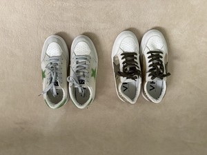 Two Pairs Of Vintage Havana Sneakers In Size 9 Woman In Green, Gold, White
