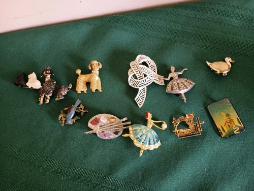 Lot Of Vintage 11 Women's Pins Poodles, Scottie Dog, Dancing Ballerina Trifari