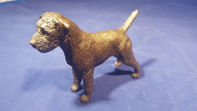Border Terrier stehend Kaltguss Bronze Dannyquest Skulptur