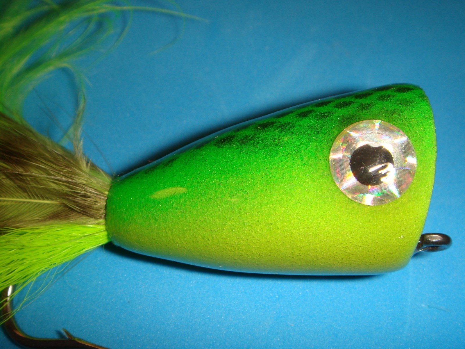 BLUEWATER / BIG GAME FLIES - Green/Chart OFF-SHORE TANDEM Popper Size 4/0 (2 pc)