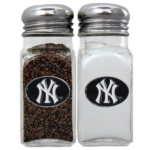 Siskiyou Gifts BSHK150 Salt & Pepper Shakers New York Yankees for sale