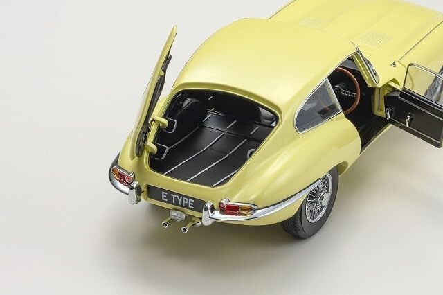 KYOSHO 08954LY JAGUAR - E-TYPE COUPE MK1 RHD 1961 - JAUNE - 1