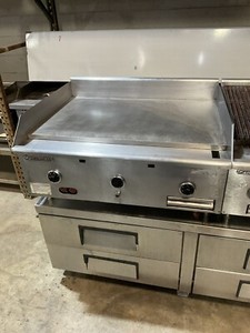 SOUTHBEND 36” THERMOSTAT GRIDDLE/ FLAT GRILL/ PLANCHA USED
