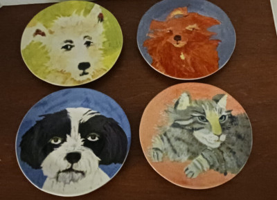 Anthropologie Carole Akins  Set of 4 Dog/ Cat  8.25 '' Salad/Dessert Plates NEW