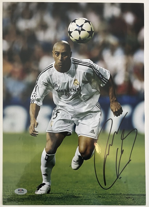 Roberto Carlos Signed 11x16 Photo PSA COA Real Madrid Brazil