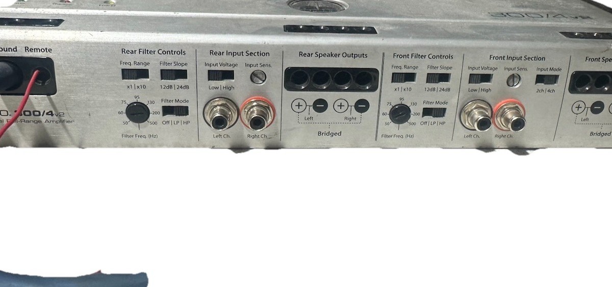 JL Audio 300/4v2 Four-Cannel Full-Range Amplifier **NOT WORKING