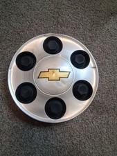 2007-2013 Chevy Silverado 1500 17 Inch Aluminum Wheel Center Cap 9596341 2007-2013 Chevy Silverado 1500 17 Inch Aluminum Wheel Center Cap 9596341