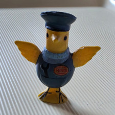 MINOL Pirol  Werbefigu in Uniform, blau-gelb, mit M&uuml;tze, DDR Tankstelle