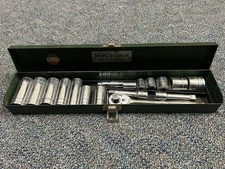 Vintage 18 Piece Sk Tools Socket Set