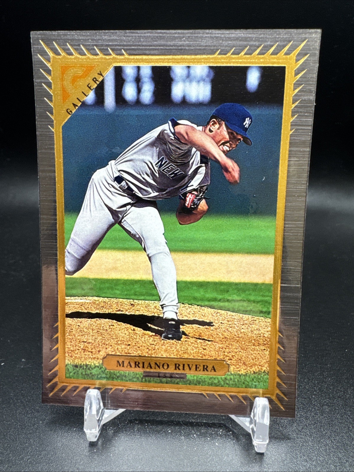 Mariano Rivera #158 Baseball Cards 1997 Topps Gallery trading card — raw and PSA graded price guide