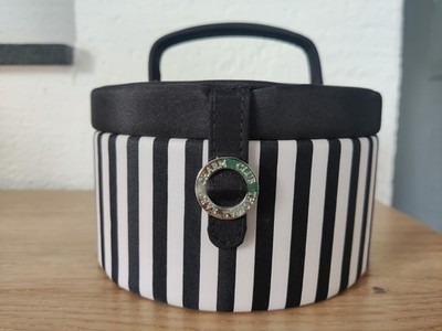 Thomas Sabo Schmuckkoffer Schwarz Weiß für Charms und Kette