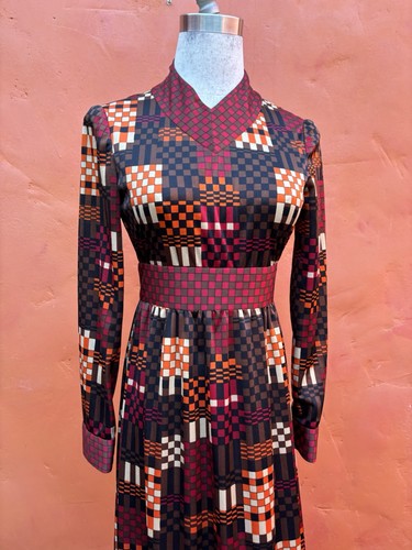 Vintage 1970s Geometric Maxi Dress. Maximalist hippie Boho Opart print - Picture 6 of 9