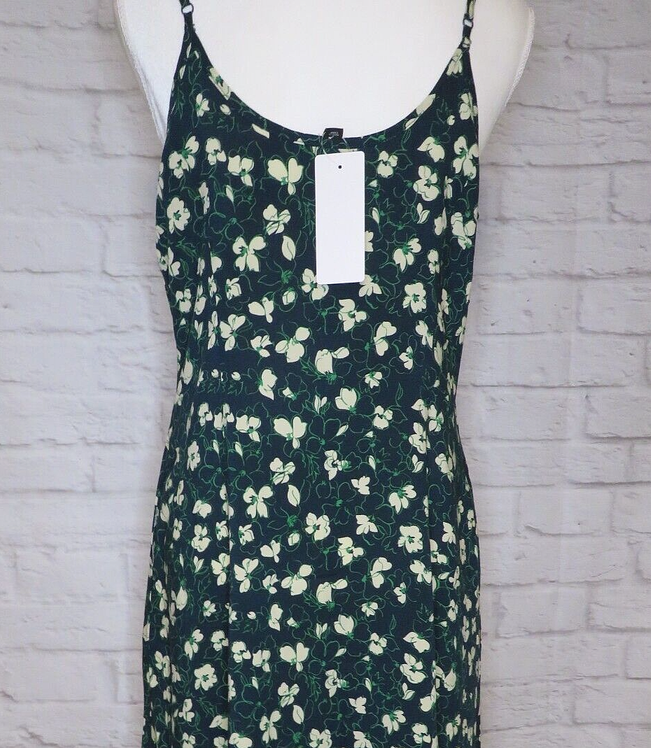 green emerald velvet dress Uniqlo main image 1