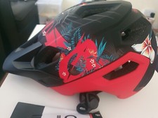 Casco adulto nuovo