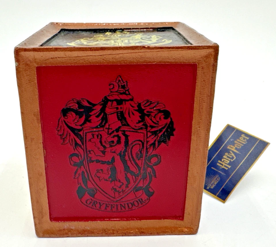 Casa de Insignias Harry Potter Adorno Acuático Pecera Decoración Foto 2 de 4