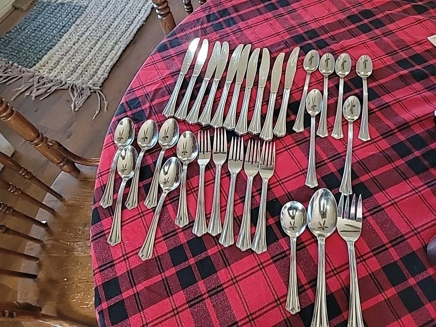 Oneida USA Flatware "Madie" 30 Pieces