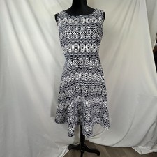Talbots Fit & Flare Dress Womens Medium Blue White Geo Print Stretch Sleeveless