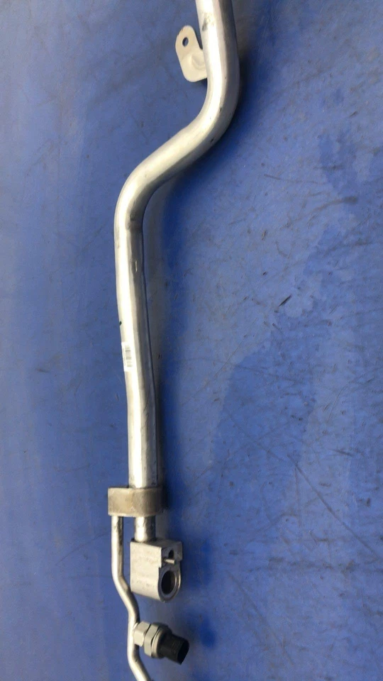 BMW 540i G30 2017-2020 OEM 3,0 L AIRE ACONDICIONADO REFRIGERANTE MANGUERA DE DESCARGA DE LÍQUIDO Foto 4 de 4