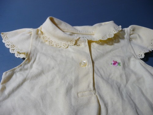 NEW ADORABLE GEORGE BRAND 3-6 MONTHS YELLOW BODYSUIT WITH CUTE LACE - Picture 4 of 4