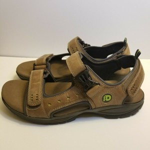 dunham fisherman sandals