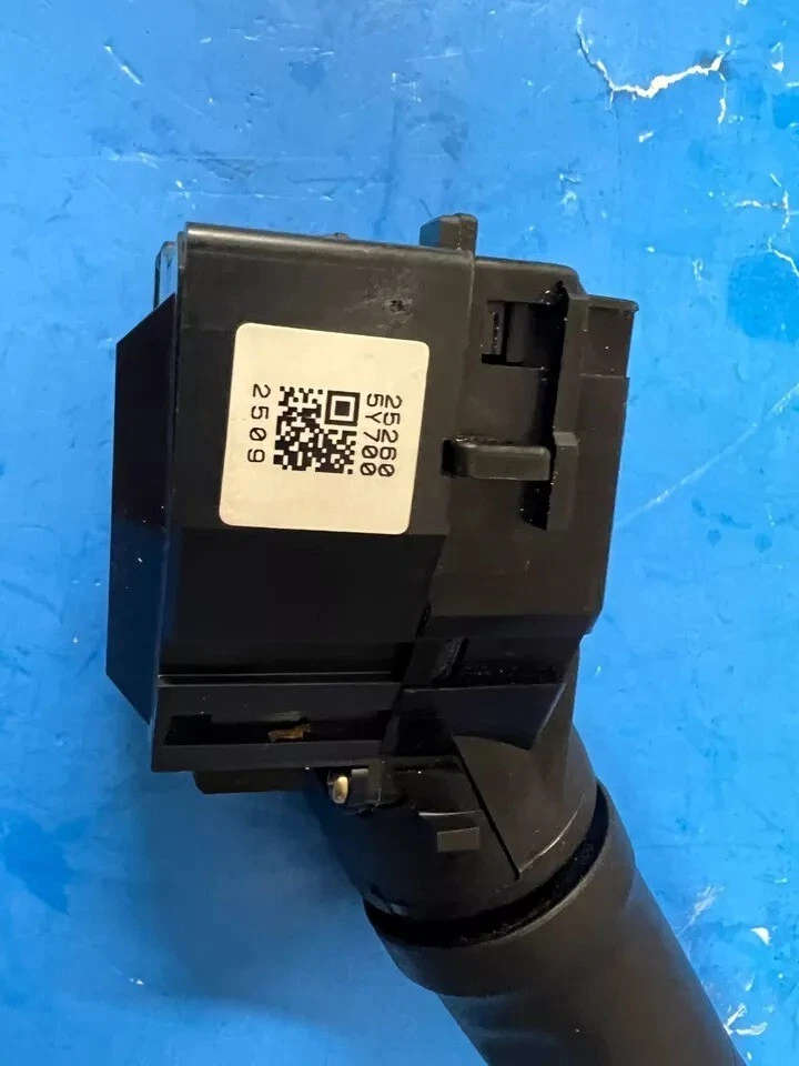 2002-2004 INFINITI I35 WINDSHIELD WIPER CONTROL SWITCH OEM 25260 5Y700 - Image 3 of 4