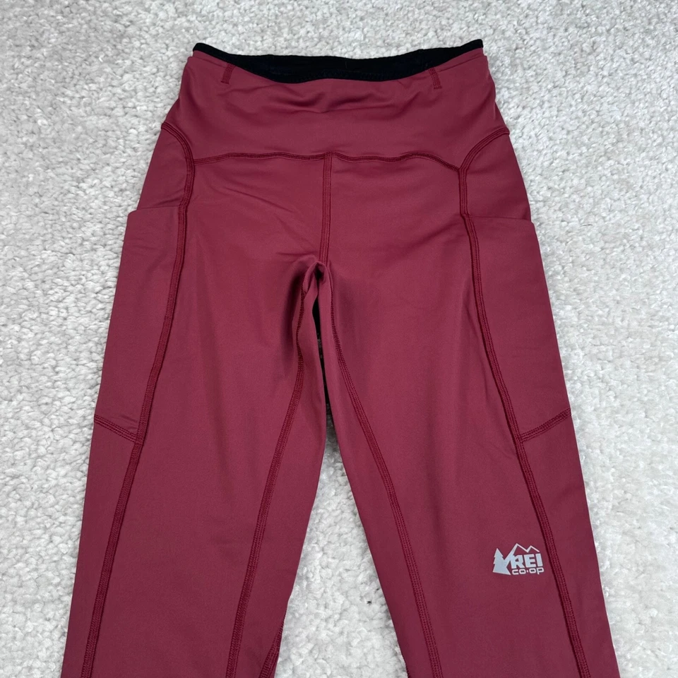 Medias de running REI Co-op Swiftland 7/8 sombreadas rojas zumaque para mujer pequeñas Foto 4 de 4