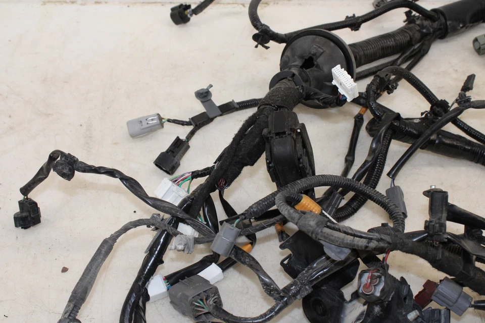 Fiat 124 Spider 2018 bahía de motor aire acondicionado arnés de cables NC4F-67-010C OEM HP105 Foto 3 de 4