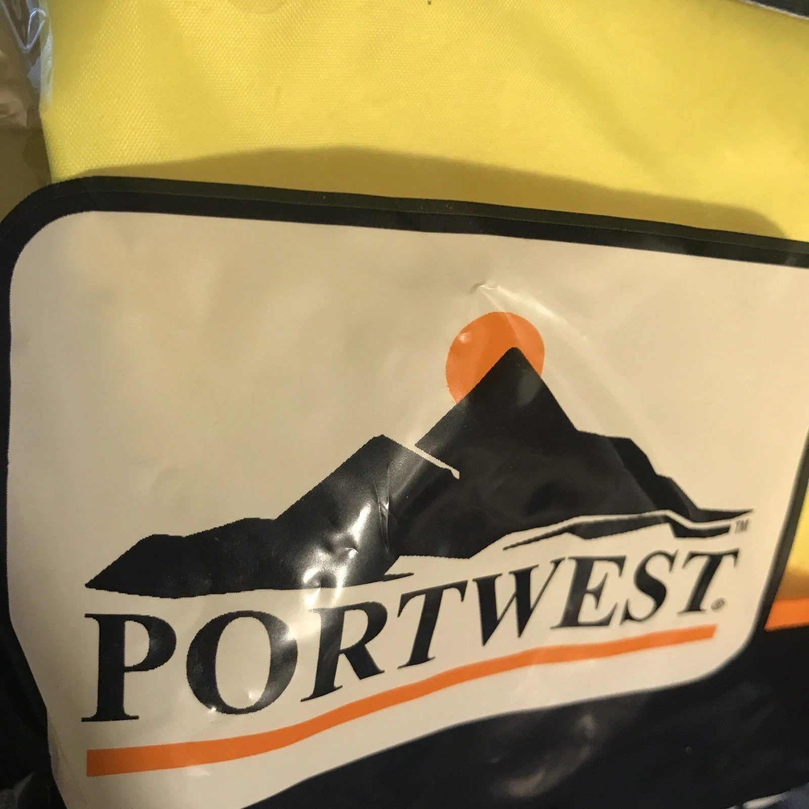 Portwest UH440 Mens Waterproof Hi Vis Rain Jacket Reflective Lightweight Safety image 7