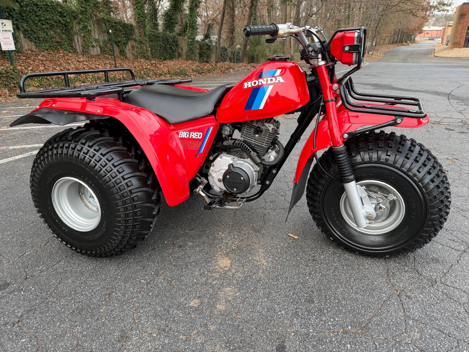 HONDA BIG RED ATC200