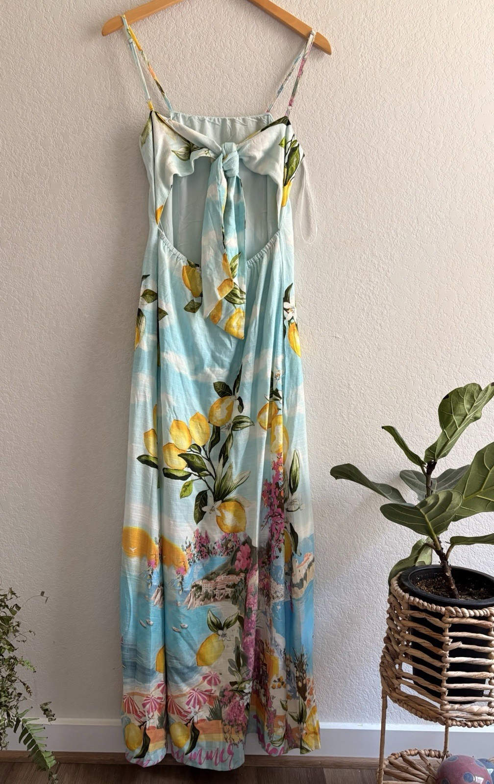 anthropologie blue heart dress Paper by Maxi Limoncello Li… this dress effortlessly blends Material:Rhinestones SNDYS Angel Strapless Midi Size:US 8.5 | EU 39