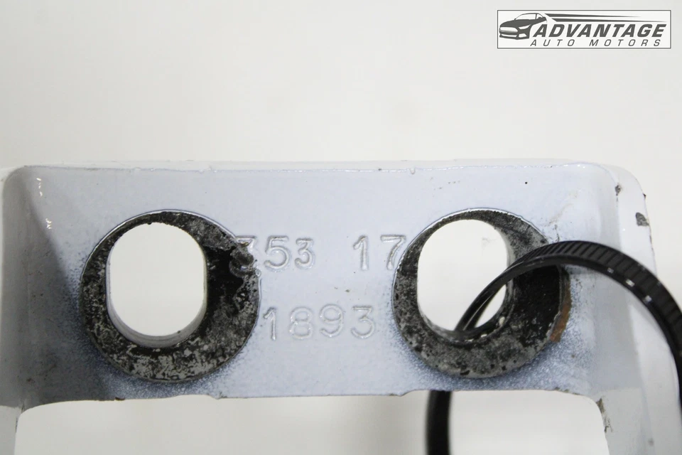 2015-2020 GMC YUKON TAILGATE LIFTGATE BACK DOOR HINGE SET OF 2 SUMMIT WHITE OEM - Image 4 of 4