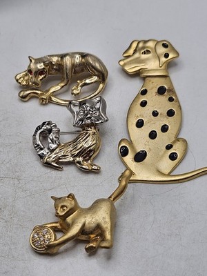 Vintage Cat And Dog Brooch Lot Of 4, 2 Cats, 2 Dogs, Unmarked