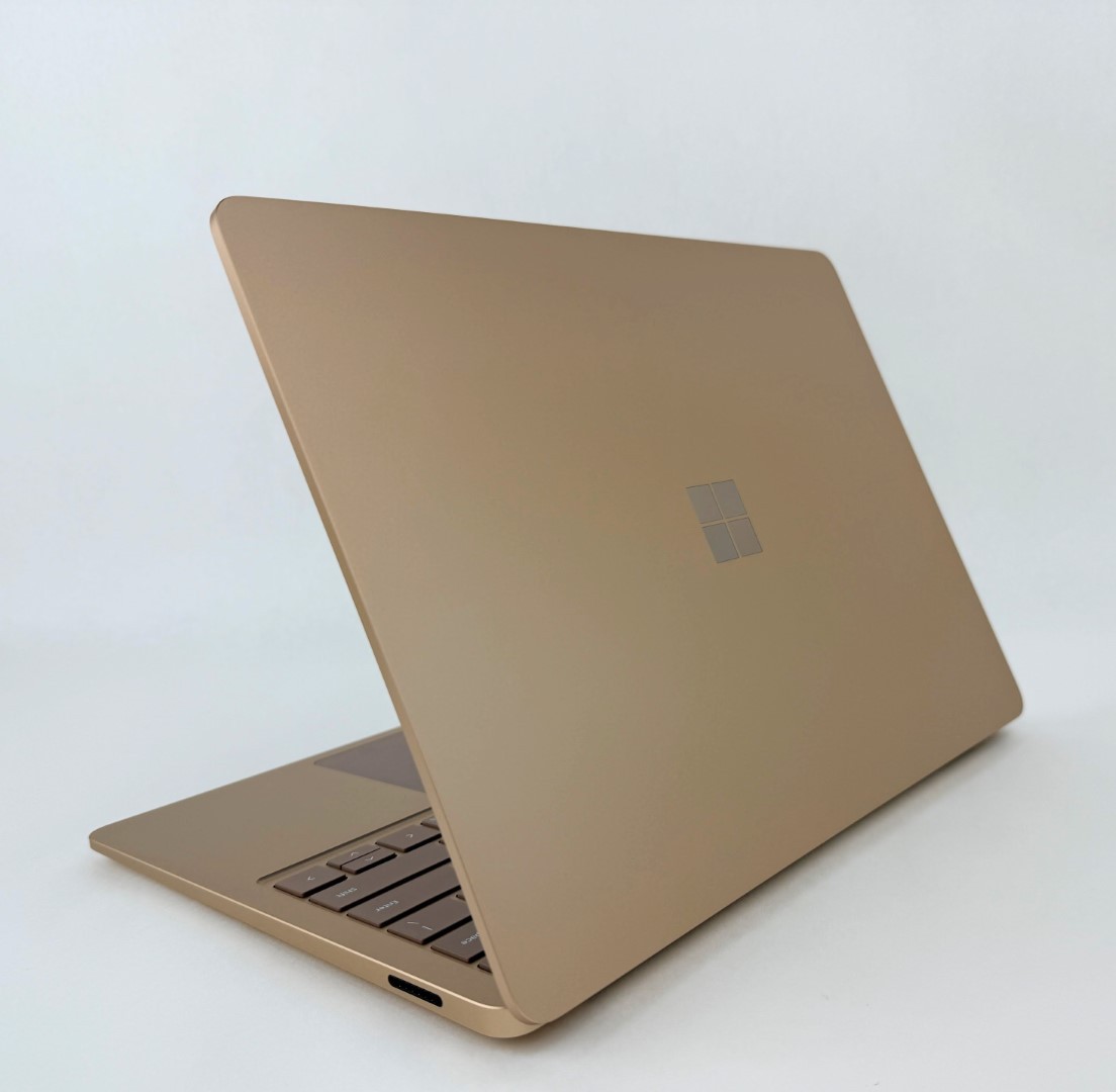 Microsoft Surface Laptop 7 2036 13.8