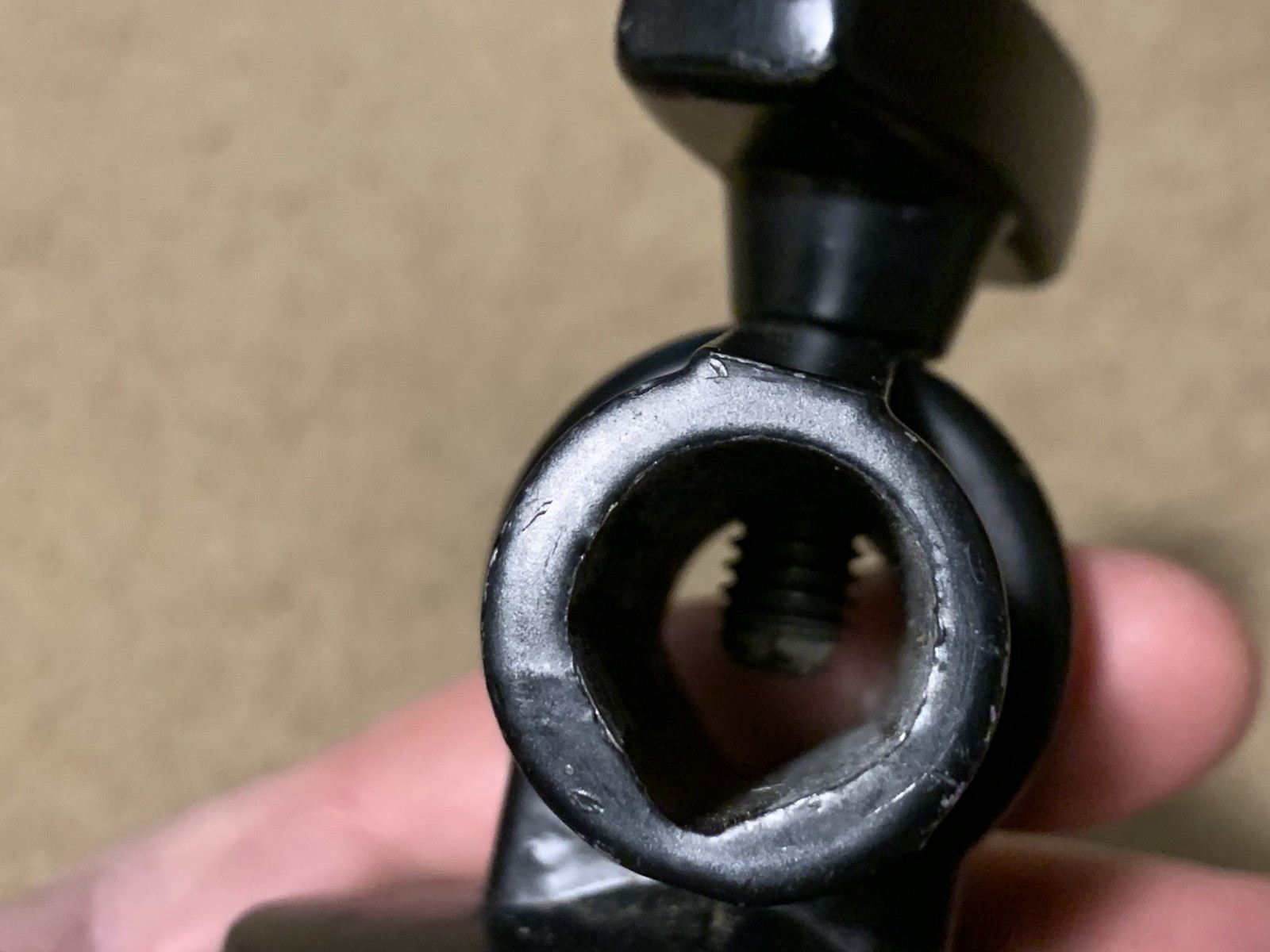 Matthews 2-1/2" Grip Head, Black