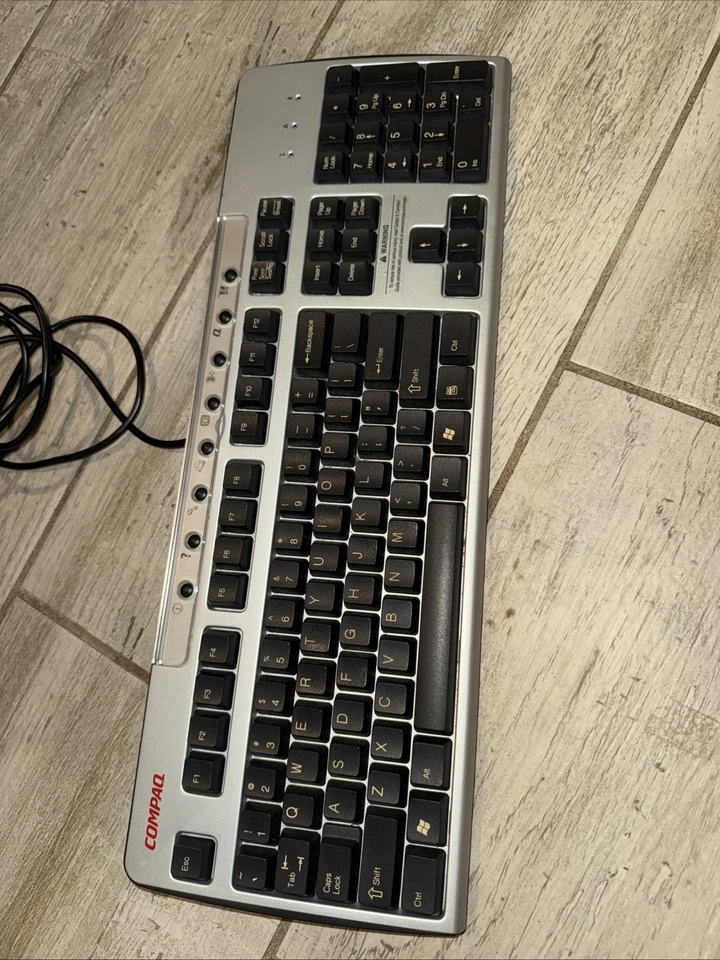 Teclado mecánico Compaq RT101 de colección con cable conexión P/S computadora Foto 2 de 4
