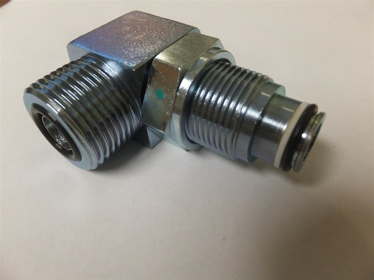 1886763C91 NEW OEM INTERNATIONAL 90 DEGREE ADAPTER W/SEALS ELBOW 