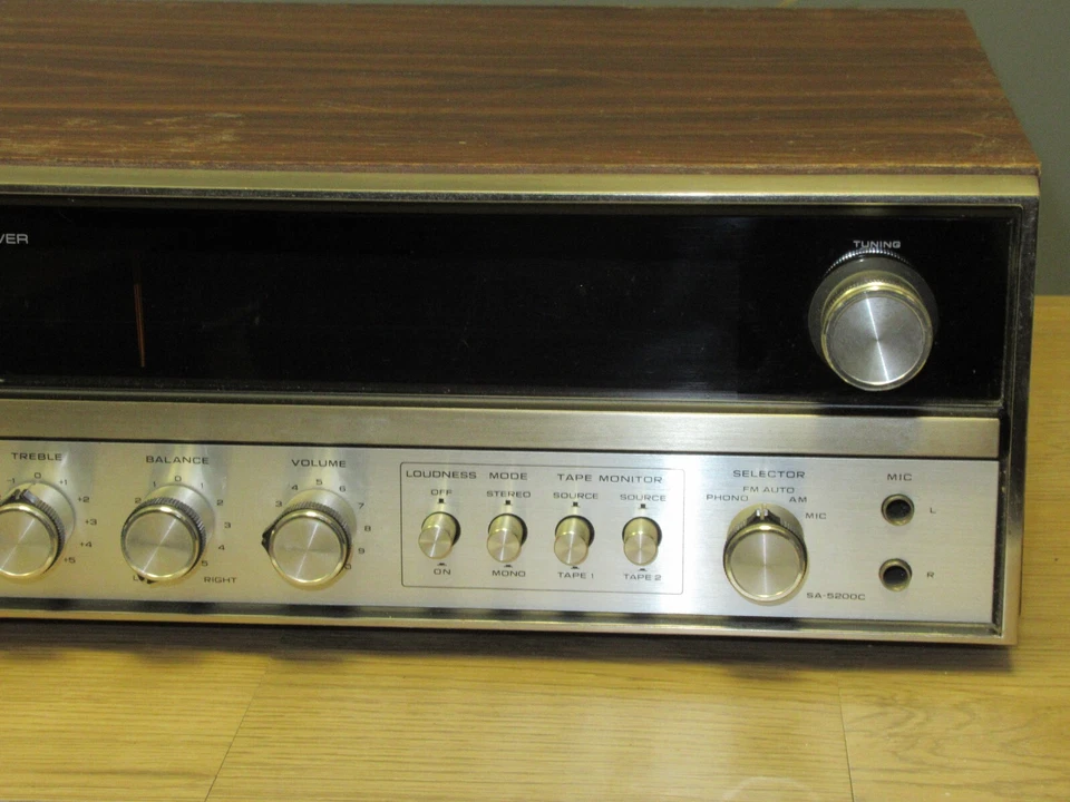 Panasonic SA-5200C Vintage Stereo Receiver Amplifier FM not working - Image 4 of 4