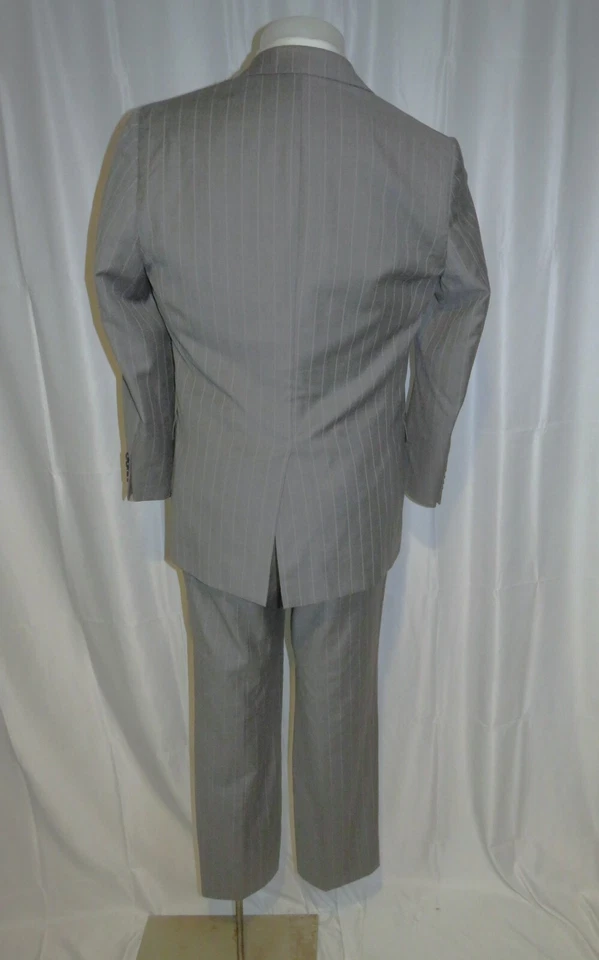 Brooks Brothers 1818 Fitzgerald Vitale VBC Pale Gray Striped Two Button Suit 40R - Image 2 of 4