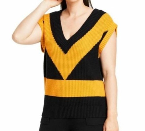 TARGET V-NECK SWEATER VEST WOMENS SIZE 
