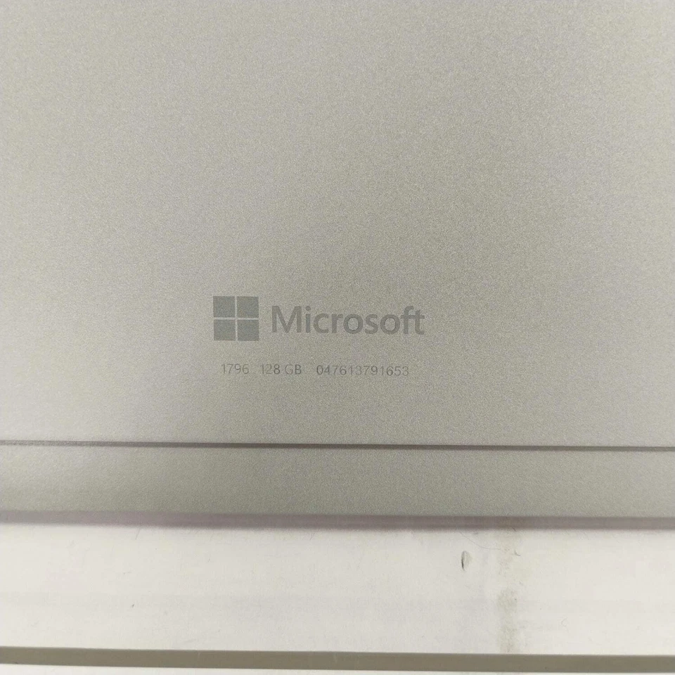 New Microsoft Surface Pro 6 1796 12.3" i5-8350U 1.9GHz 8GB RAM 128GB SSD - Image 4 of 4