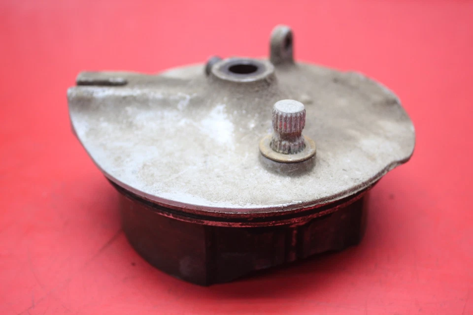 Suzuki TC90 1972 buje de freno de rueda delantera Foto 2 de 4