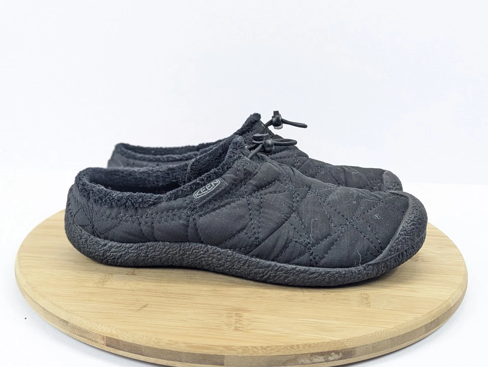 Keen Howser Slip On Shoes Black Quilted Womans 7.5 Indoor Outdoor Mule Flats - Image 3 of 4