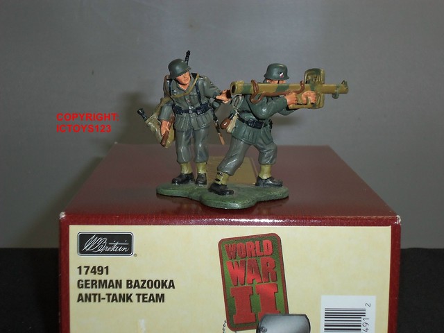 britains metal toy soldiers