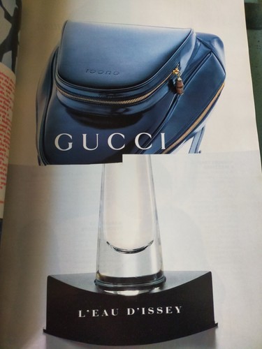 Settimanale AMICA N. 43/1995 BRUCE WILLIS, RON HOWARD, ANDY WARHOL,GINA GERSHOM - Foto 2 di 24