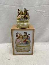 Vtg Christmas Nativity Baby Jesus Jewelry Trinket Box 2 1/2" Cracker Barrel New