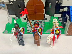 LEGO (6090) Castle: Royal Knight's Castle - 100% Complete*  Manual All Figures