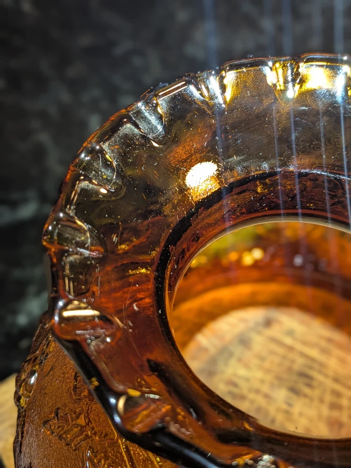 Vintage Amber Hurricane Lamp Shade 6¾in Tight Fit Will Fit 7in Ring Rose Pattern - Image 4 of 4