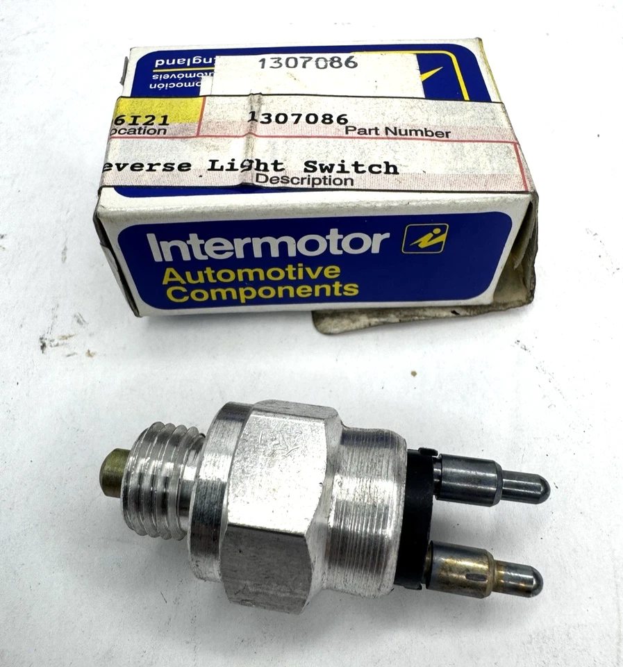 Intermotor 54760 / Volvo 1307086 Reverse Backup Light Switch for 240 740 MANUAL - Image 2 of 4