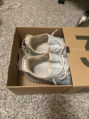 adidas Yeezy Boost 350 V2Mono Ice
